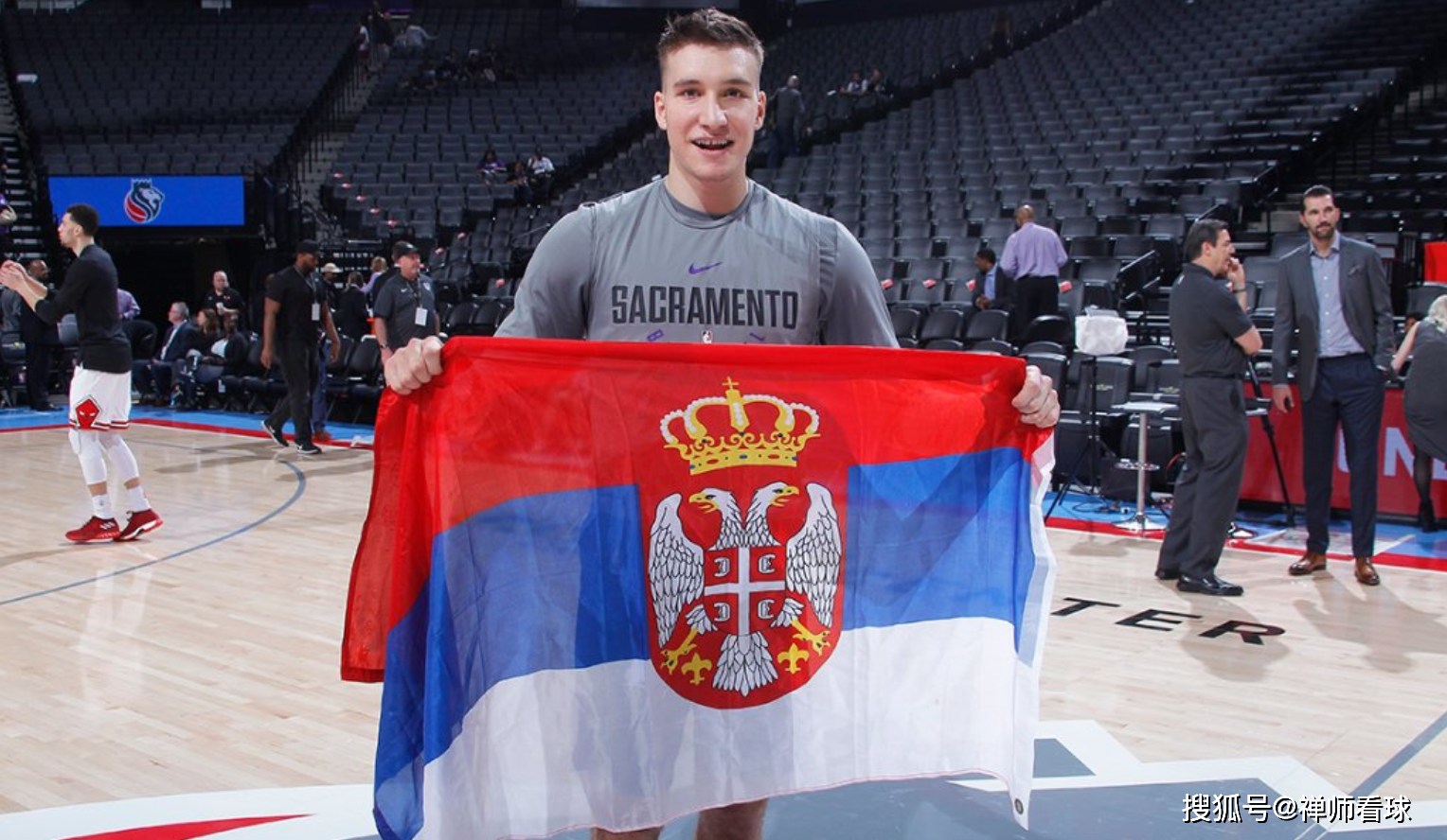 九游体育-关于奥兰多魔术训练开放日，窗口期止住颓势引欢呼，社区盾在即，球探报告显示潜力的信息