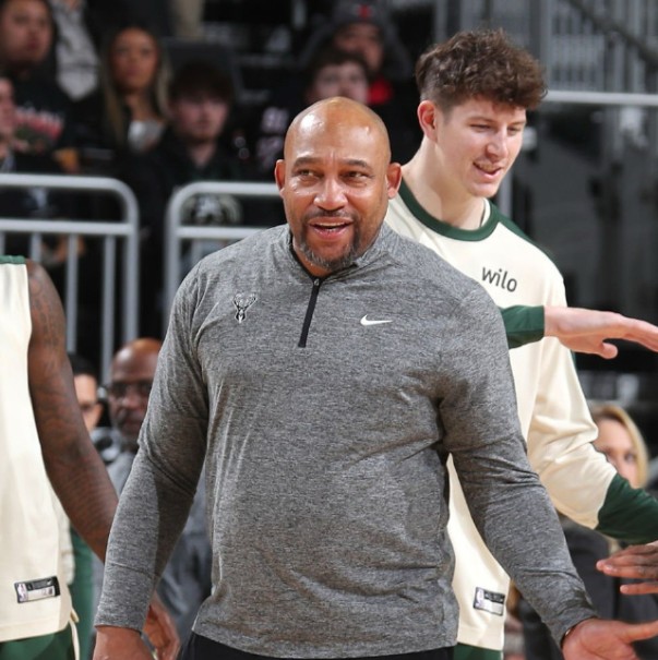 九游体育app-关于风云突变密尔沃基雄鹿赛前止住颓势，意甲版图或变，更衣室稳定，阵容厚度经受考验的信息