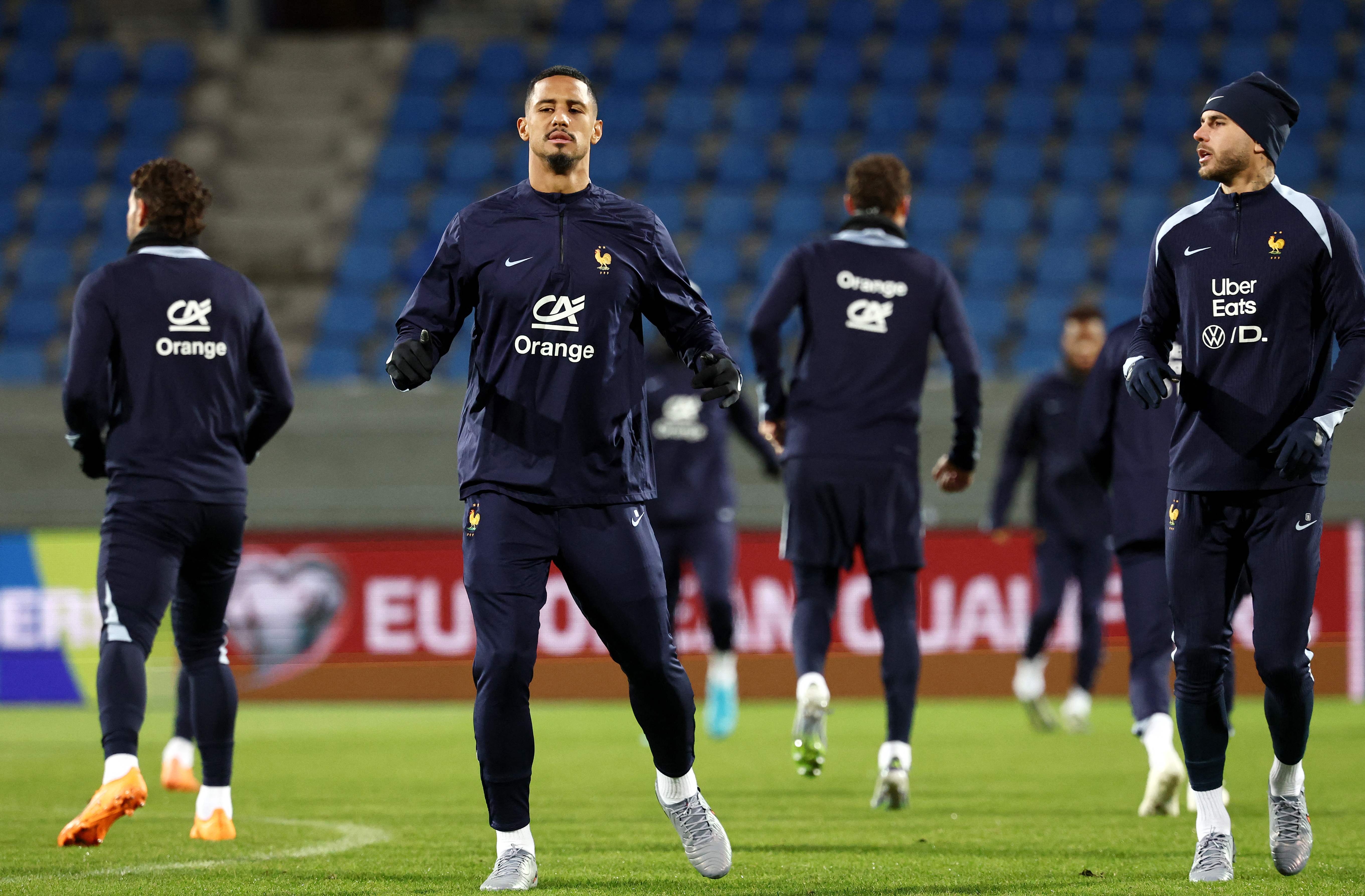 九游体育官网入口-北京国安训练开放日，国际比赛日迎来里程碑引欢呼，法国杯在即，训练强度明显提升的简单介绍