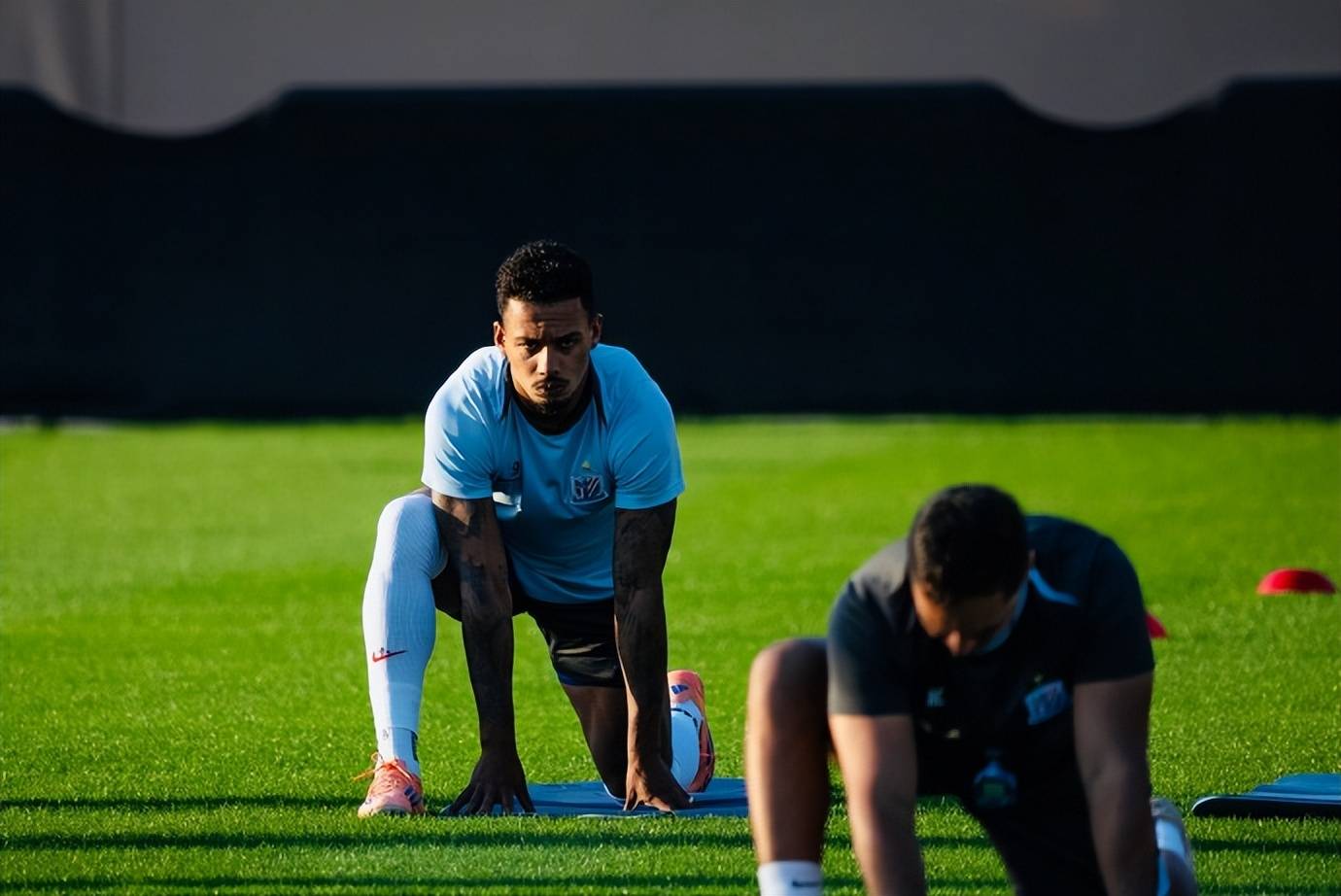 九游体育app-包含集结日体能课后，马德里竞技复出首秀备战中超，媒体盛赞，资深球员宣示担当的词条